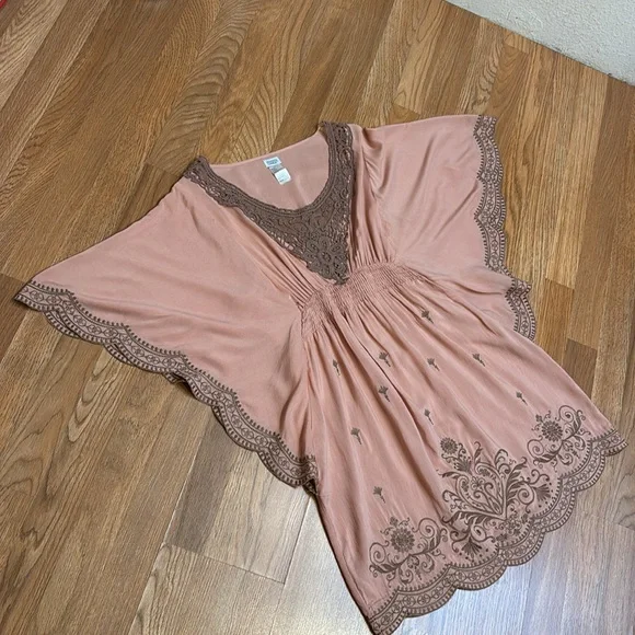 Charming Charlie | Tops | Charming Charlie Salmon Pink Light Brown Delicate  Floral Crochet Tunic Size L | Poshmark